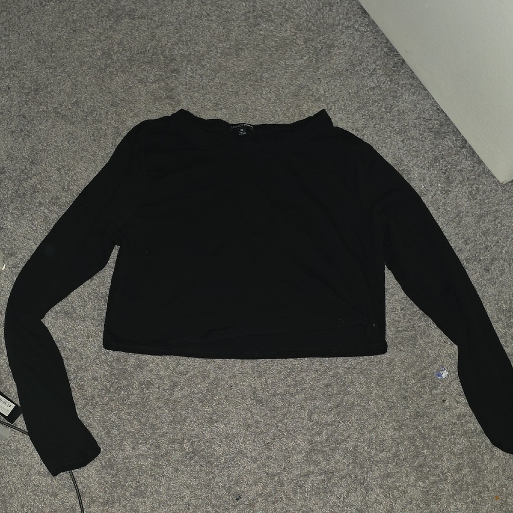 Fashion Nova Black Long Sleeve Crop Top
